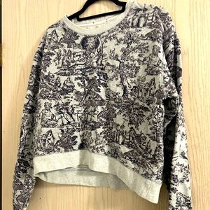 Cropped crew neck sweater